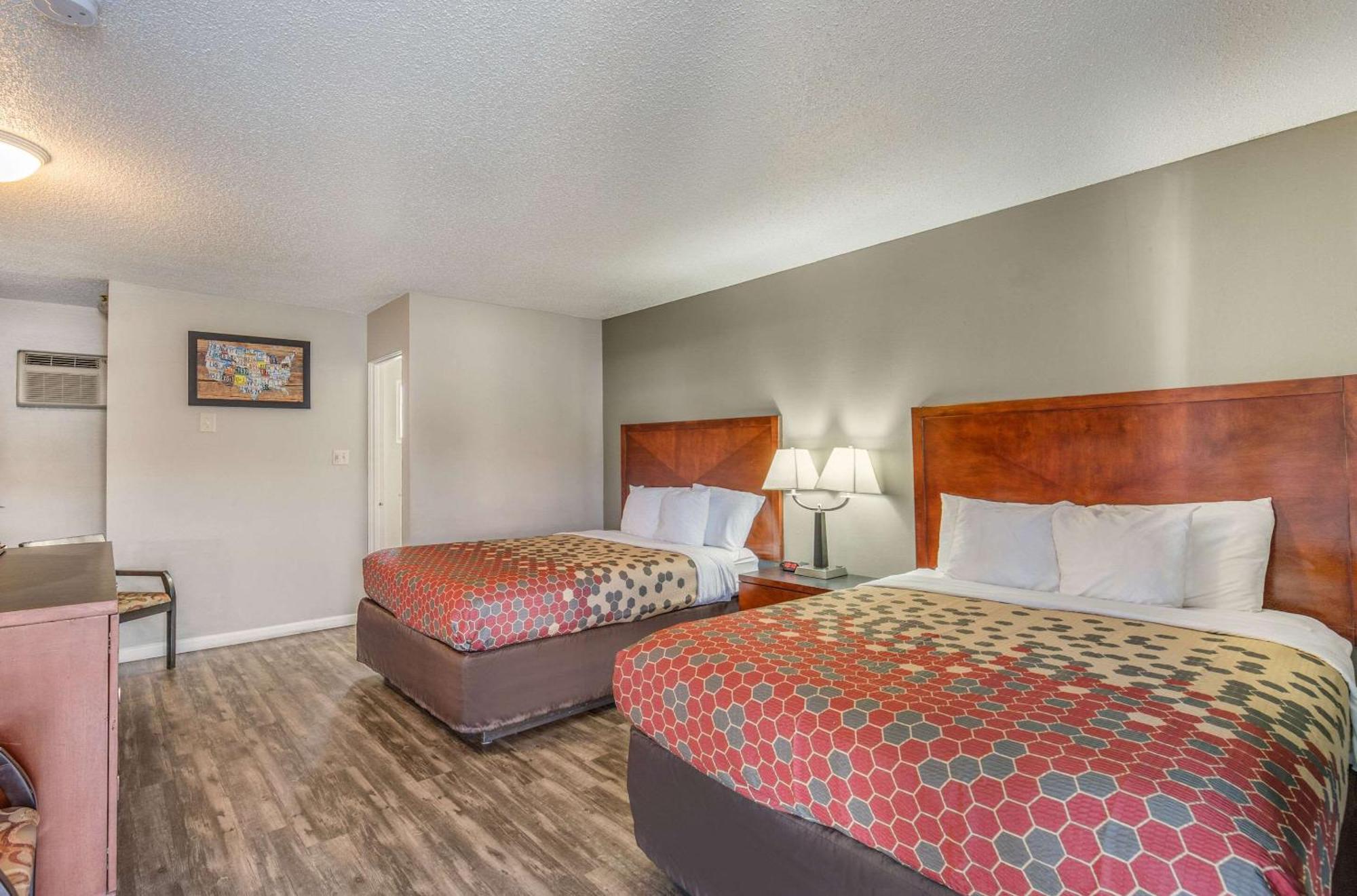Econo Lodge Inn & Suites Yreka Zewnętrze zdjęcie