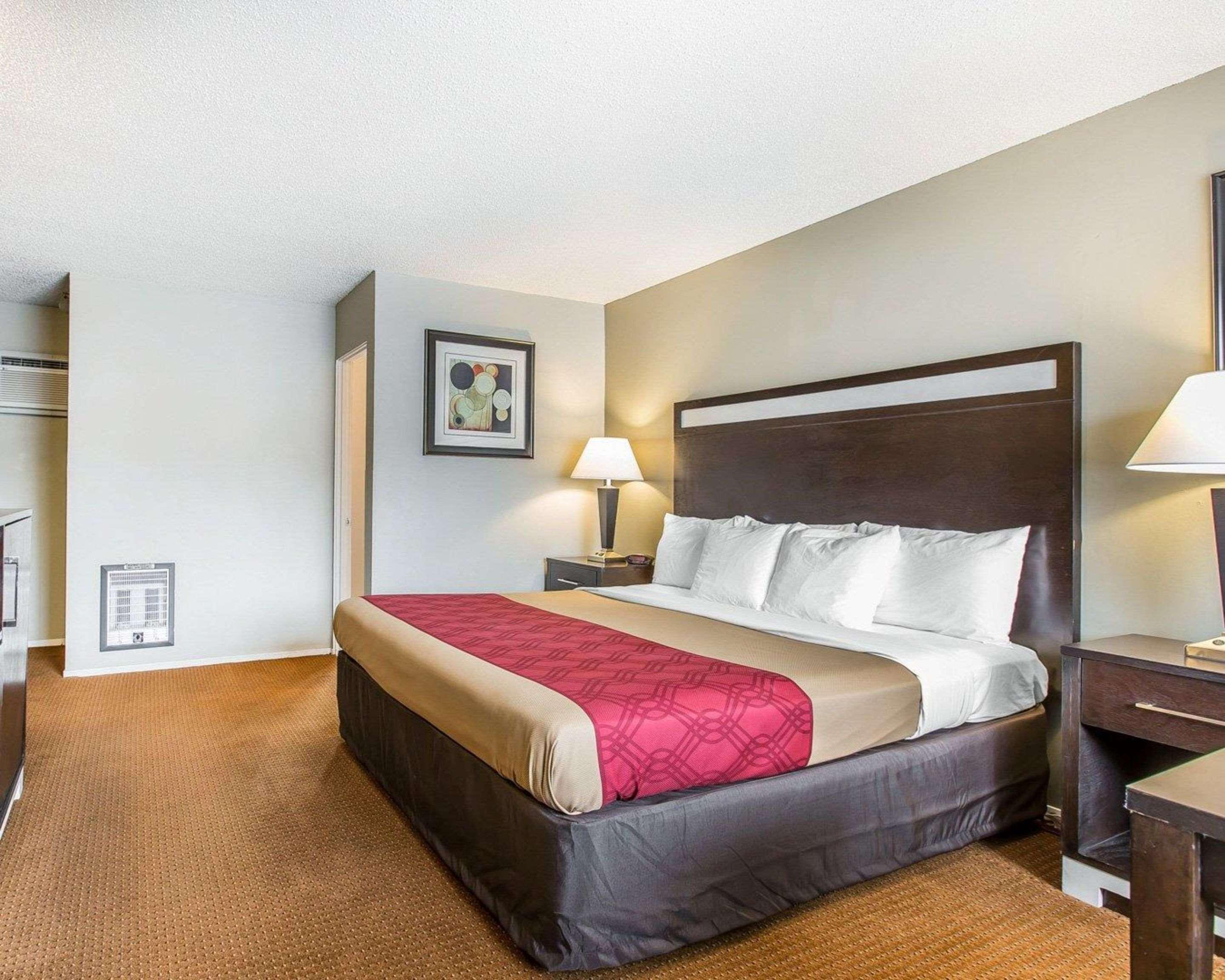 Econo Lodge Inn & Suites Yreka Zewnętrze zdjęcie
