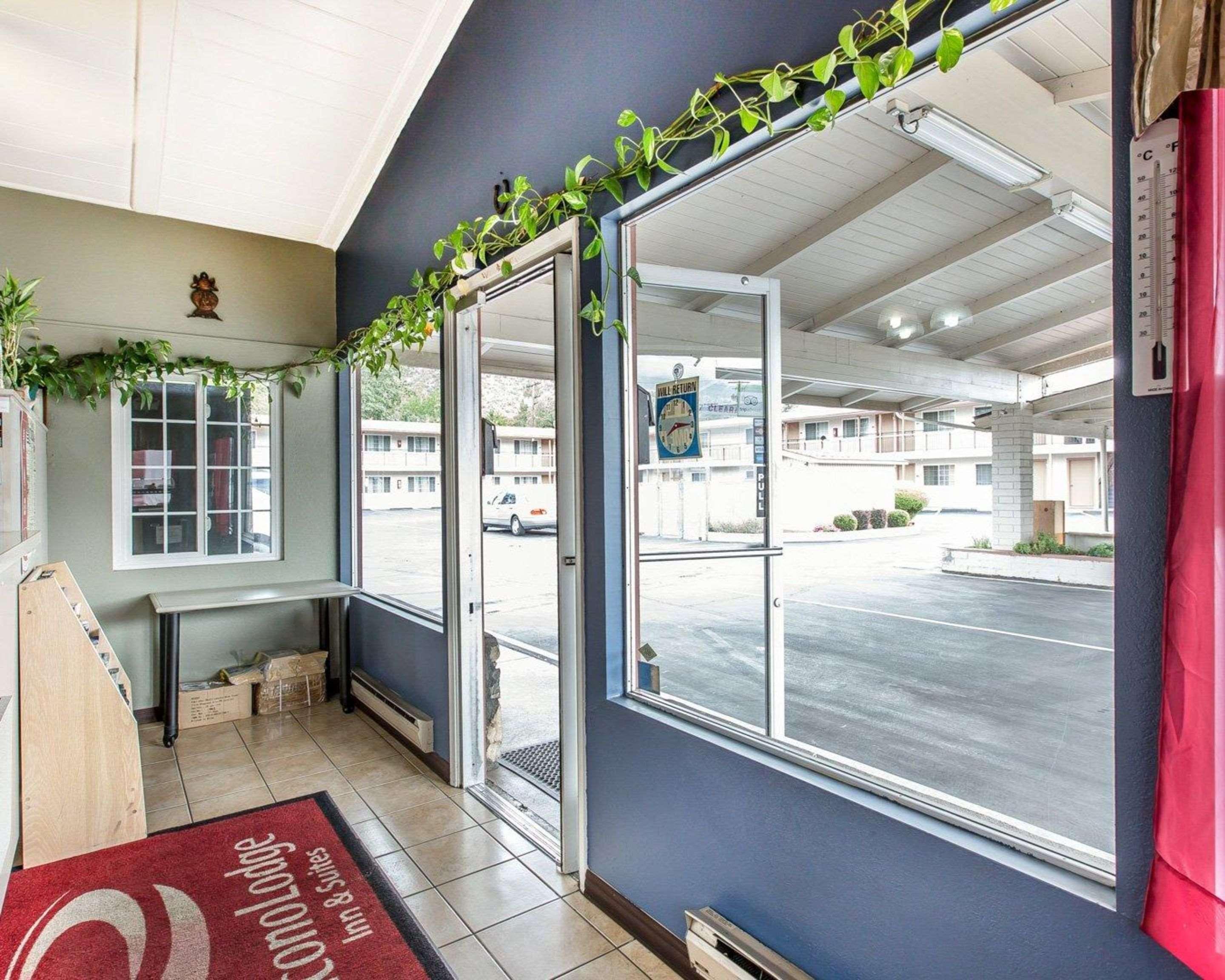 Econo Lodge Inn & Suites Yreka Zewnętrze zdjęcie