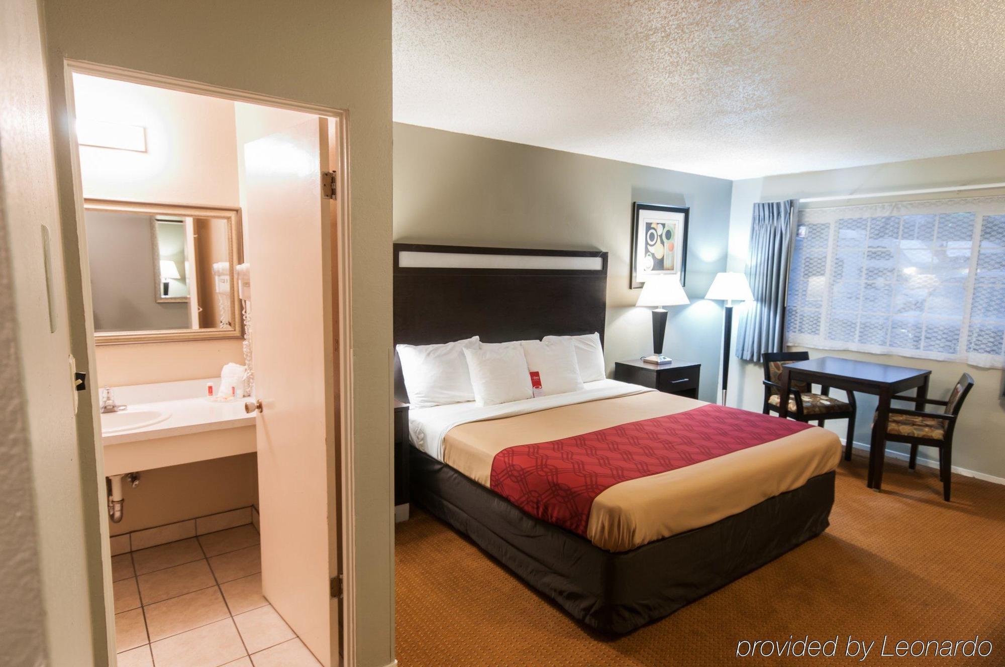 Econo Lodge Inn & Suites Yreka Zewnętrze zdjęcie