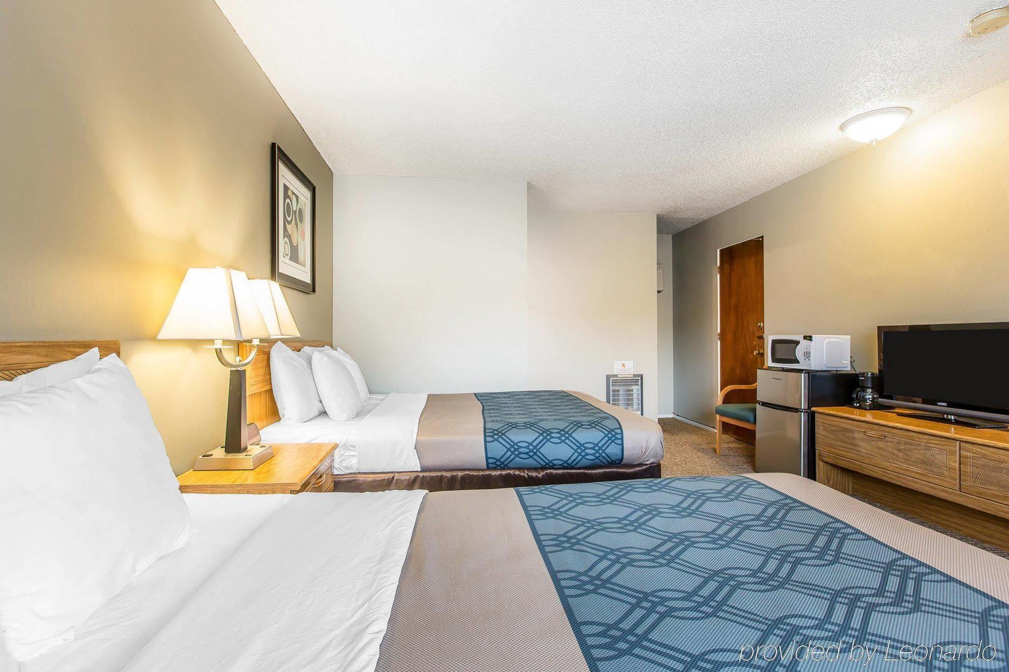 Econo Lodge Inn & Suites Yreka Zewnętrze zdjęcie